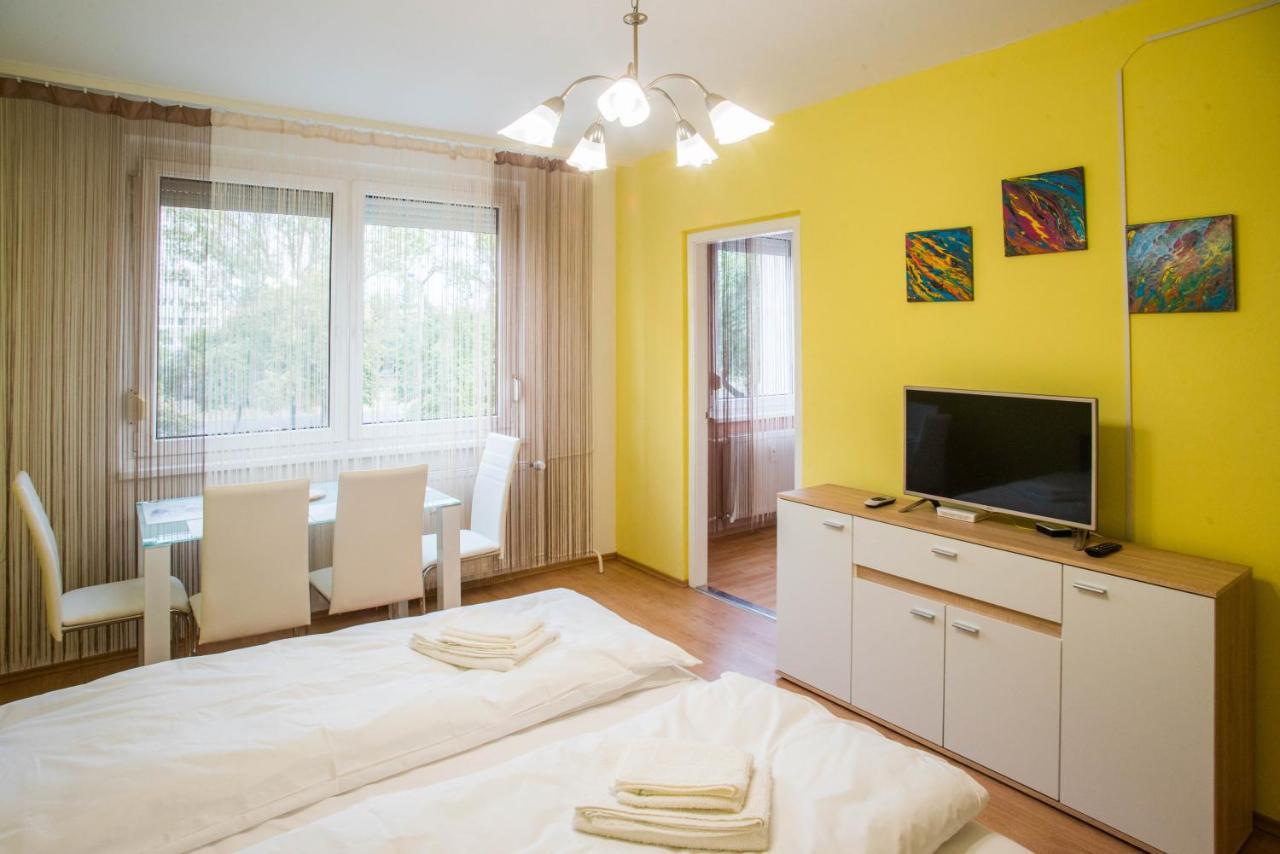 Otthon-Laksz Apartman Nyiregyhaza Exterior photo